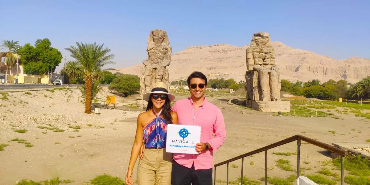 nav 04d958c1de219927 Guests at the colossi of memnon