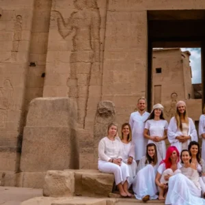 Spiritual at philae tempel