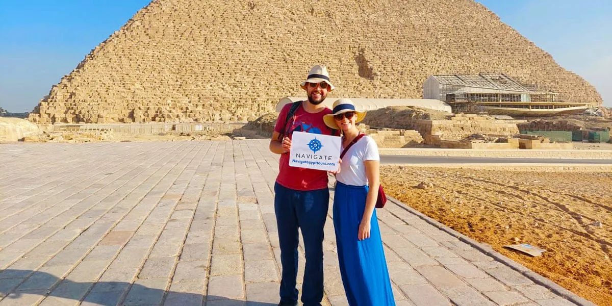 Guests at giza pyramids