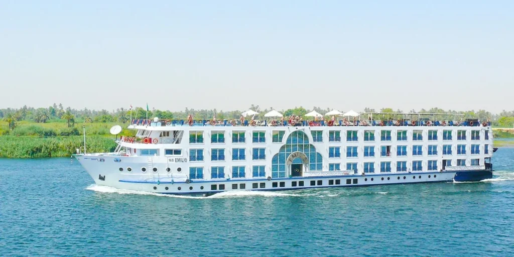 4 days aswan abu simbel nile cruise